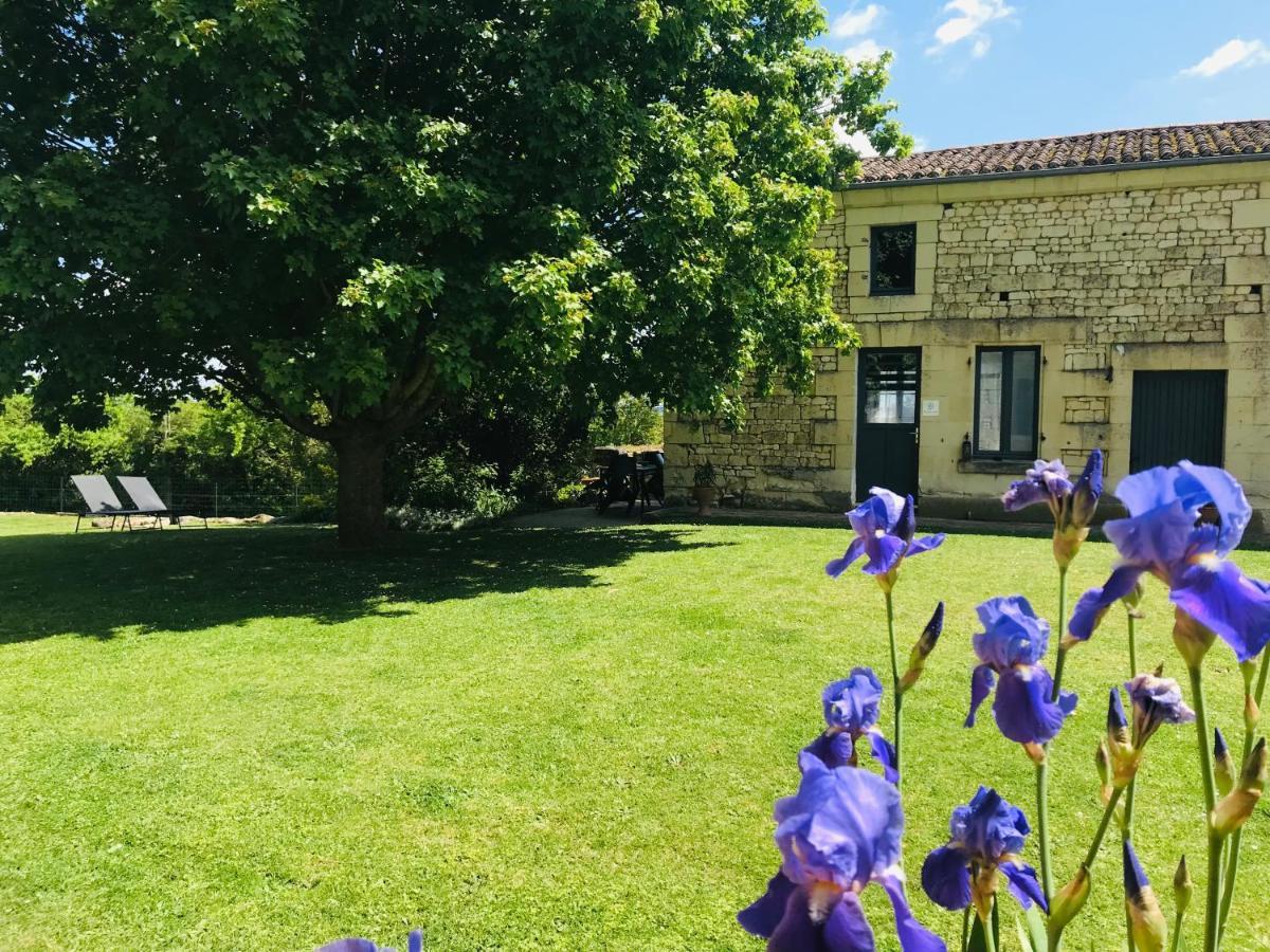 Gite Au Boom Coeur En Options Spa Et Repas Tourtenay エクステリア 写真